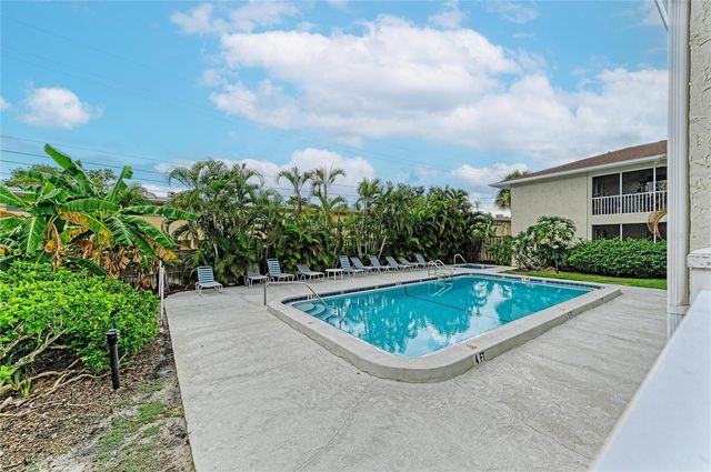 2121 WOOD STREET 113, Sarasota, FL 34237