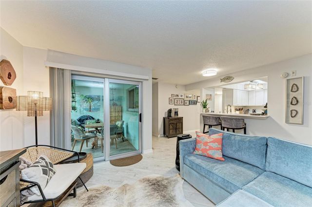 2121 WOOD STREET 113, Sarasota, FL 34237