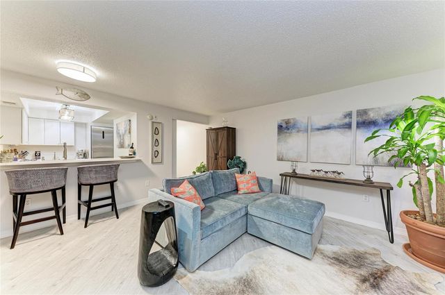 2121 WOOD STREET 113, Sarasota, FL 34237