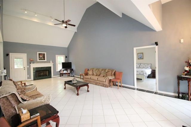2500 Thornecreek Drive, Douglasville, GA 30135