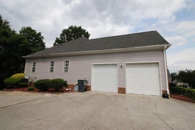 2500 Thornecreek Drive, Douglasville, GA 30135