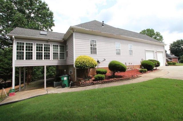 2500 Thornecreek Drive, Douglasville, GA 30135