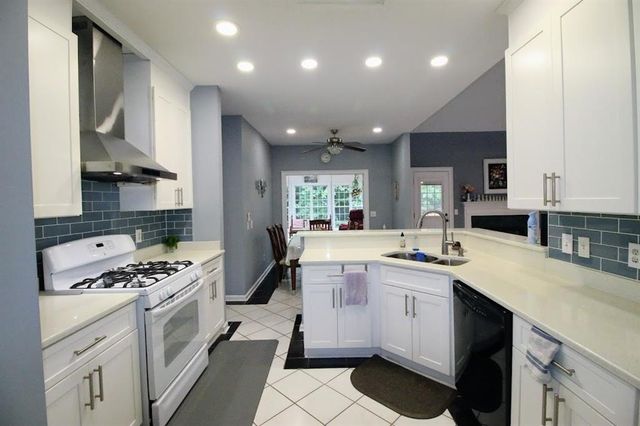 2500 Thornecreek Drive, Douglasville, GA 30135