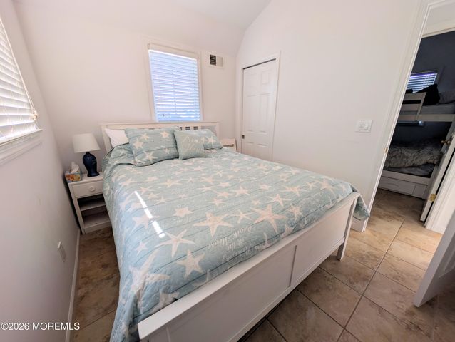 20 E Bonita Way, Lavallette, NJ 08735