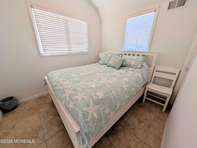 20 E Bonita Way, Lavallette, NJ 08735