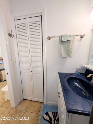 20 E Bonita Way, Lavallette, NJ 08735