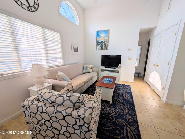 20 E Bonita Way, Lavallette, NJ 08735