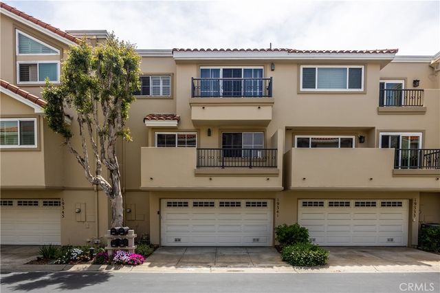 19341 Sawgrass Lane, Huntington Beach, CA 92648
