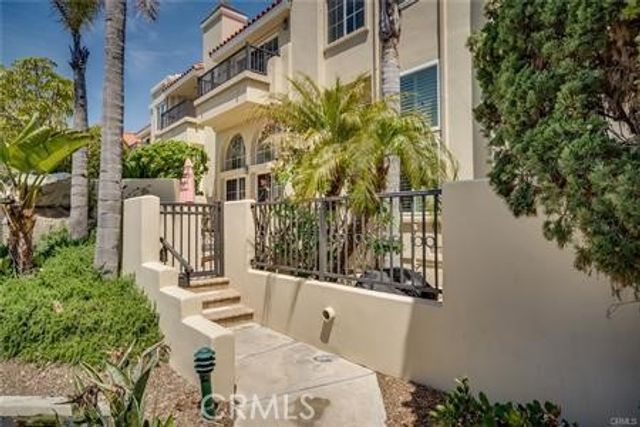 19341 Sawgrass Lane, Huntington Beach, CA 92648