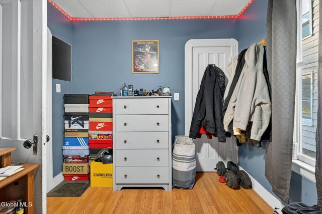 54 Vley Road, Scotia, NY 12302