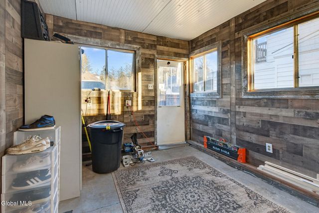 54 Vley Road, Scotia, NY 12302