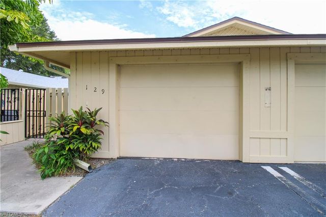 129 Forest Lakes BLVD 129, Naples, FL 34105