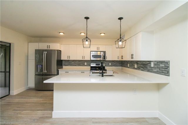 129 Forest Lakes BLVD 129, Naples, FL 34105