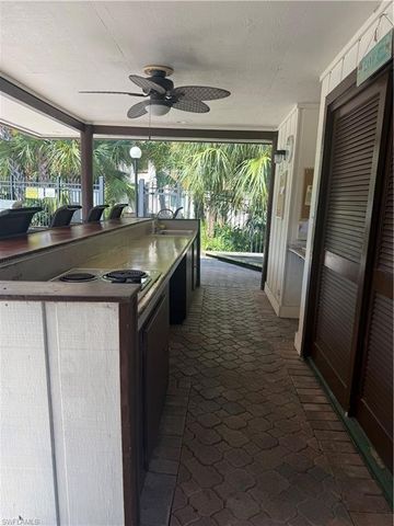 129 Forest Lakes BLVD 129, Naples, FL 34105