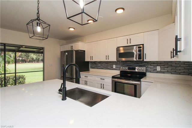 129 Forest Lakes BLVD 129, Naples, FL 34105