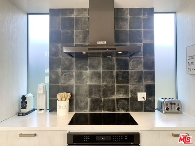 2606 S Barrington Avenue, Los Angeles, CA 90064