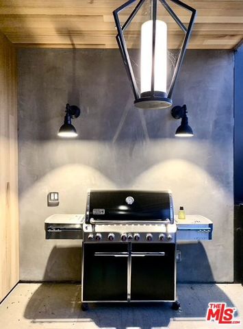 2606 S Barrington Avenue, Los Angeles, CA 90064