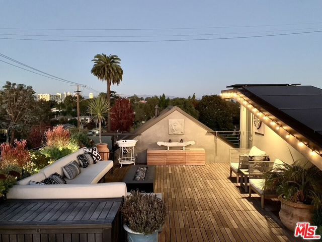 2606 S Barrington Avenue, Los Angeles, CA 90064