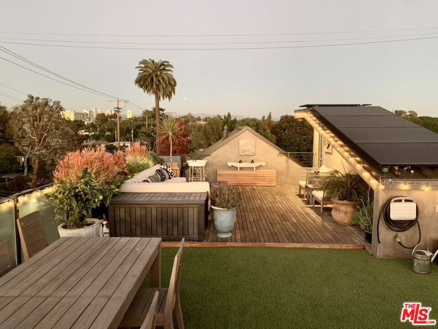 2606 S Barrington Avenue, Los Angeles, CA 90064