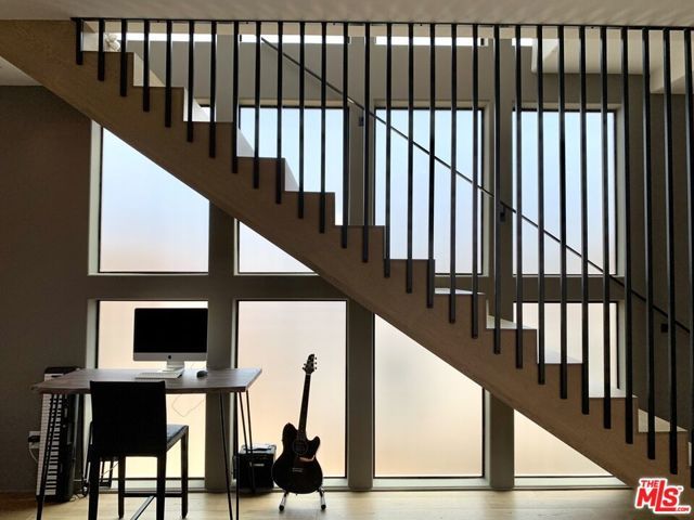 2606 S Barrington Avenue, Los Angeles, CA 90064