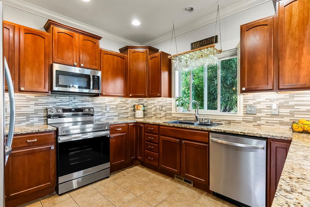 Image 13 of property listing at 5202 Dutton Court, Missoula, MT 59803