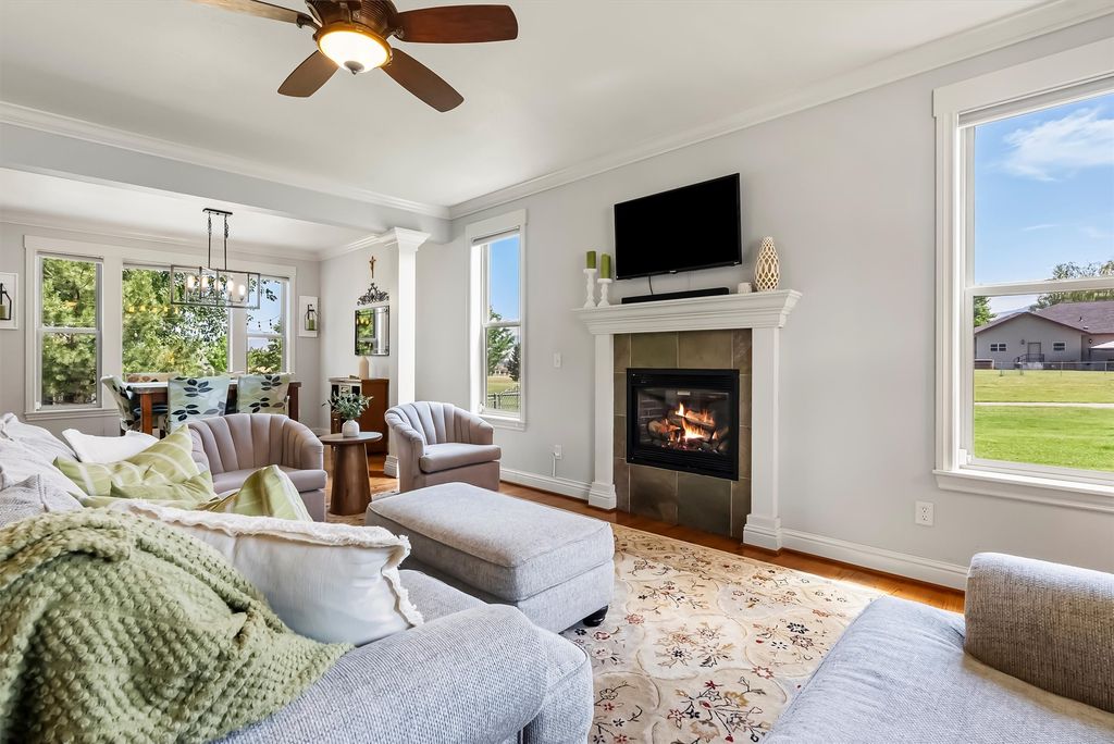 Image 3 of property listing at 5202 Dutton Court, Missoula, MT 59803
