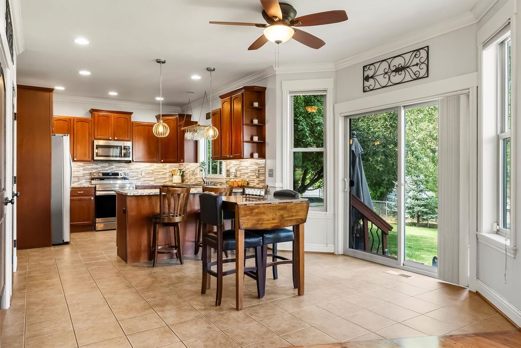 Image 8 of property listing at 5202 Dutton Court, Missoula, MT 59803