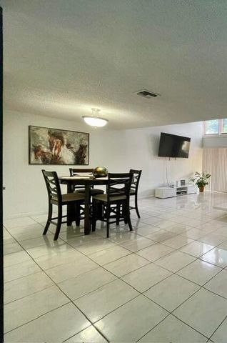 1453 White Pine Drive, Wellington, FL 33414