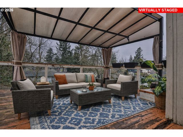 9740 Sw 51ST Ave, Portland, OR 97219