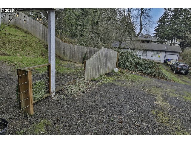 9740 Sw 51ST Ave, Portland, OR 97219
