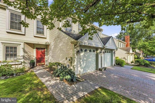 43 FAIR ACRES CT, Princeton, NJ 08540