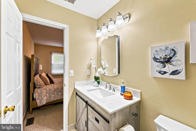 43 FAIR ACRES CT, Princeton, NJ 08540