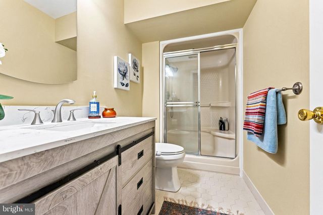 43 FAIR ACRES CT, Princeton, NJ 08540
