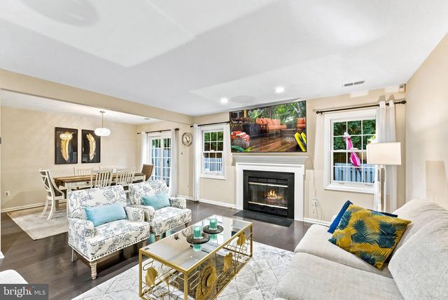 43 FAIR ACRES CT, Princeton, NJ 08540