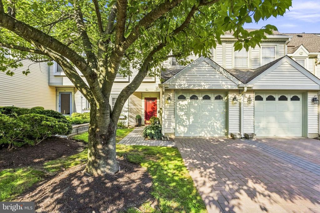 43 FAIR ACRES CT, Princeton, NJ 08540
