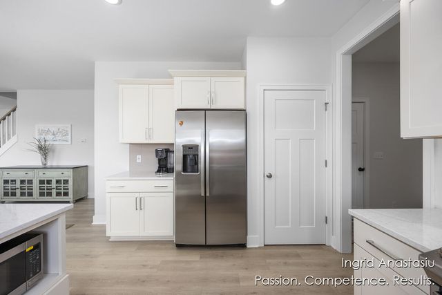 6830 Golden View Drive Se, Cascade Twp, MI 49512