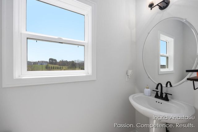 6830 Golden View Drive Se, Cascade Twp, MI 49512