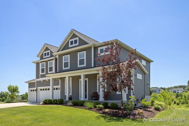 6830 Golden View Drive Se, Cascade Twp, MI 49512