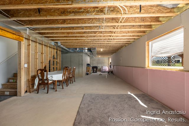 6830 Golden View Drive Se, Cascade Twp, MI 49512