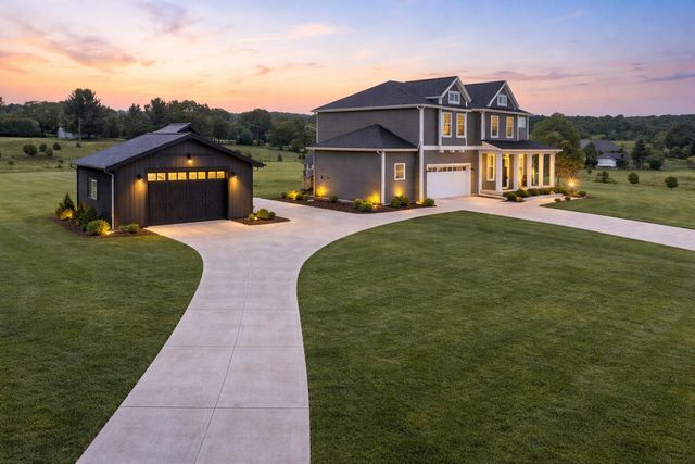 6830 Golden View Drive Se, Cascade Twp, MI 49512