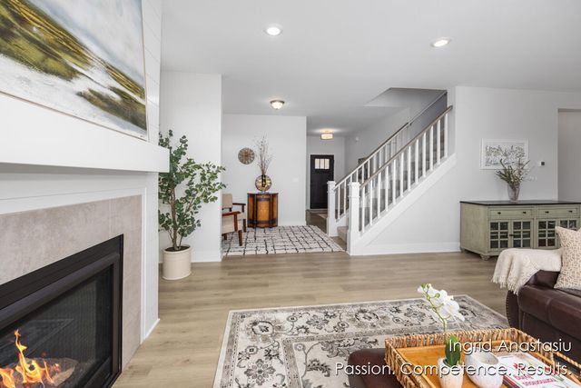 6830 Golden View Drive Se, Cascade Twp, MI 49512