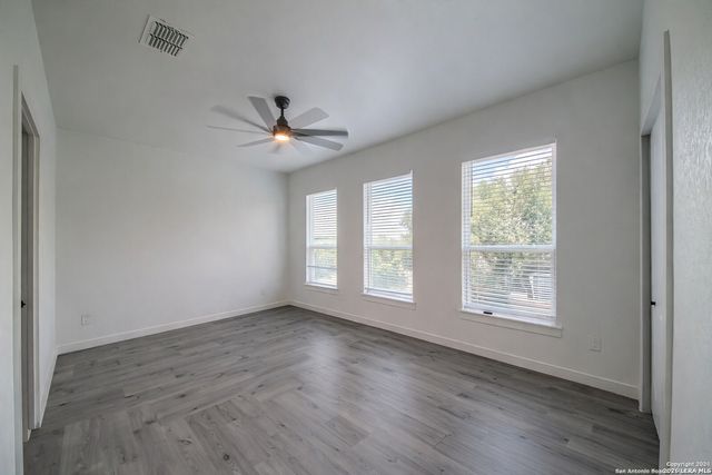 2066 DRY CREEK, Canyon Lake, TX 78133