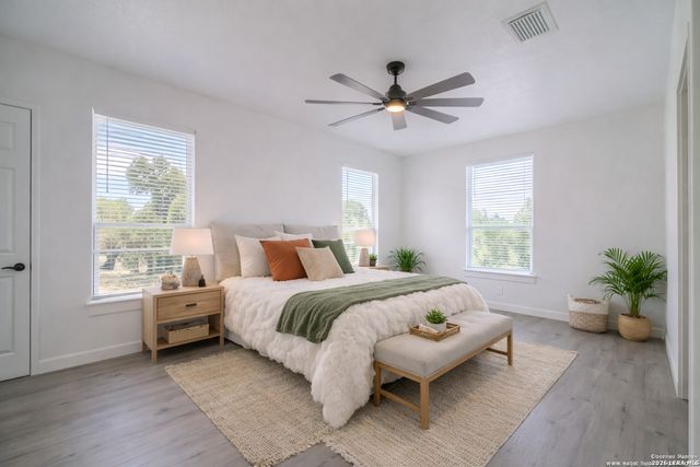 2066 DRY CREEK, Canyon Lake, TX 78133