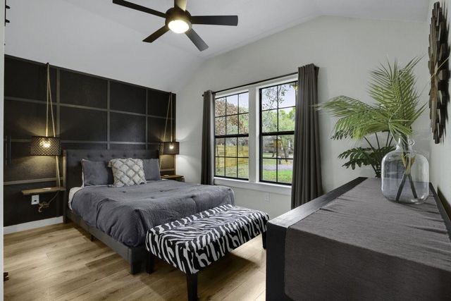 106 Chapparal CIR, Wimberley, TX 78676