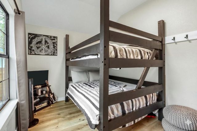 106 Chapparal CIR, Wimberley, TX 78676