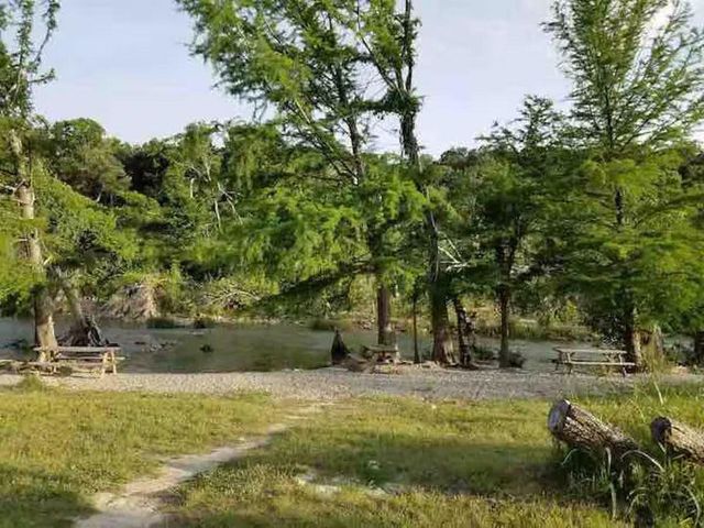 106 Chapparal CIR, Wimberley, TX 78676