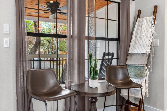 106 Chapparal CIR, Wimberley, TX 78676