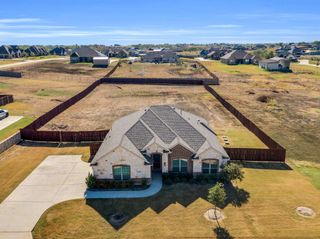 220 Highgate Drive, Venus, TX 76084