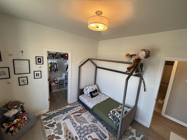 615 LAMBERT DRIVE, Slinger, WI 53086