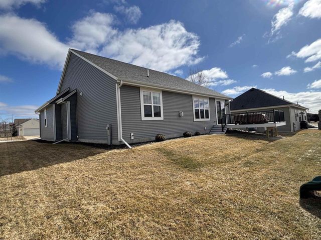 615 LAMBERT DRIVE, Slinger, WI 53086